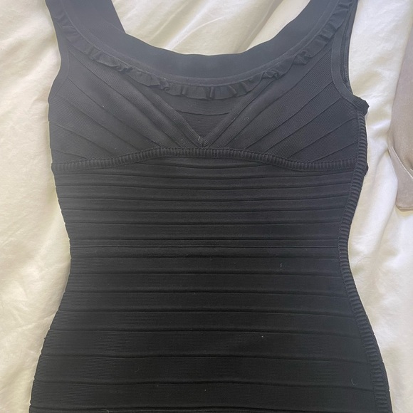 Herve leger susana black bandage ruffle top size small - Picture 4 of 6